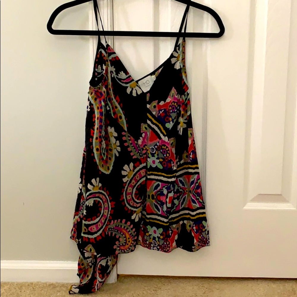 HD Paris dressy sleeveless top